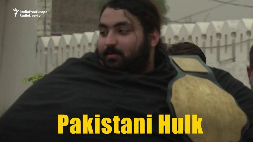 Meet the Pakistani ‘Hulk’ khan baba from Mardan.