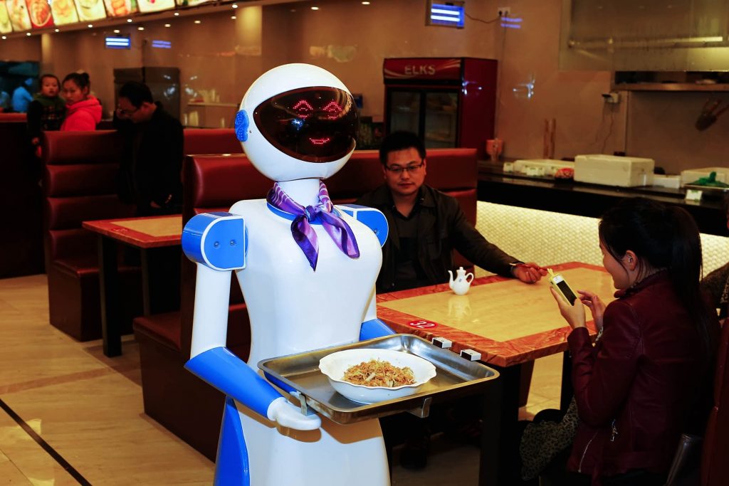 Robo Waiter in Multan, Get Your Pizza by a Robot Waiter.